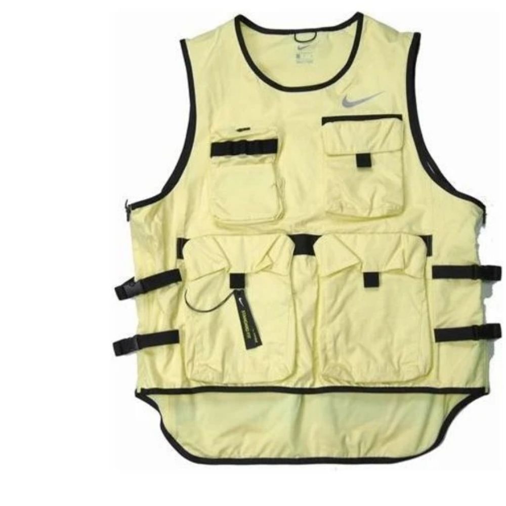 Nike Run Ready Vest Luminous Green Silver Black CI6598-335 Mens Utility Size M